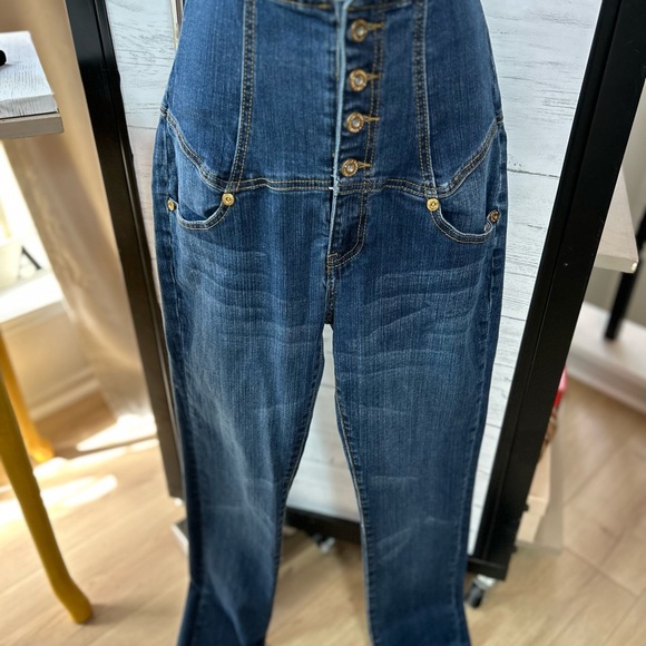 GoodTime Jeans Company - Picture 12 of 12